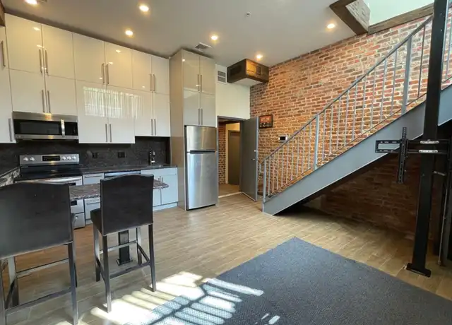Property at 1036 Commonwealth Ave, Boston, MA, 02215, 1 bed, 1 bath, [object Object]