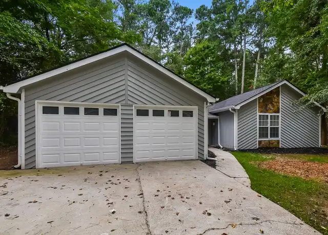 Property at 2429 Chauncey Ln SW, Marietta, GA, 30064, 3 beds, 2 baths, [object Object]