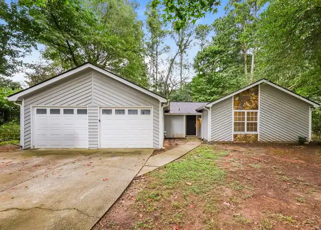 Property at 2429 Chauncey Ln SW, Marietta, GA, 30064, 3 beds, 2 baths, [object Object]