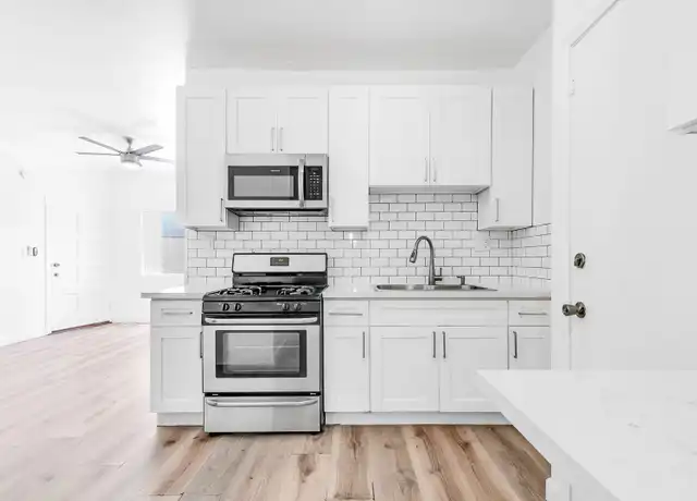 Property at 1843 S La Brea Ave Unit 2, Los Angeles, CA, 90019, 2 beds, 1 bath, [object Object]