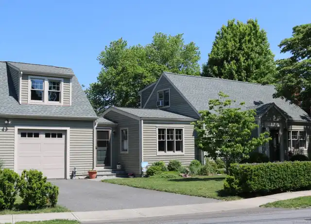 Property at 402 Riverside Dr, Fairfield, CT, 06824, 2 beds, 2 baths, [object Object]