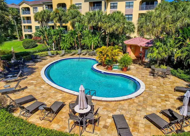 Property at 400 Uno Lago Dr #105, Juno Beach, FL, 33408, 3 beds, 2 baths, [object Object]