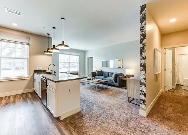 Property at Marina Lofts Toledo - 625 Riverside Dr, Toledo, OH, 43605, 1-2 bed, 1-2 bath, [object Object]