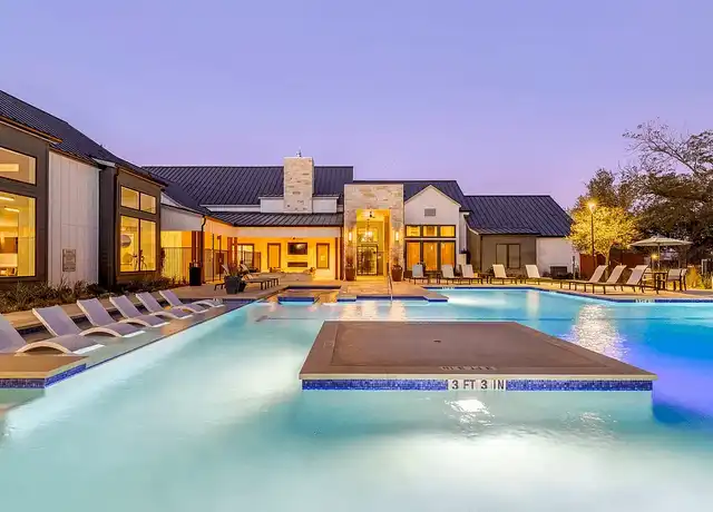 Property at East Vue Ranch Apartments - 460 Bastrop Hwy, Austin, TX, 78741, 1-3 bed, 1-2 bath, [object Object]