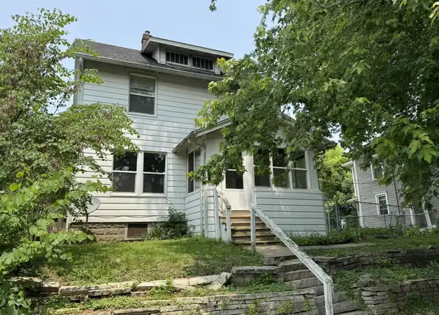 Property at 1018 Arlington Ct, Davenport, IA, 52803, 3 beds, 1 bath, [object Object]