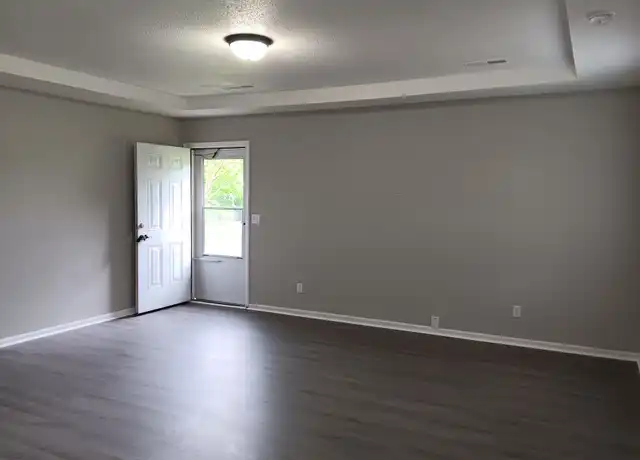 Property at 801 McVey Rd Unit B, Sedalia, MO, 65301, 3 beds, 1.5 baths, [object Object]