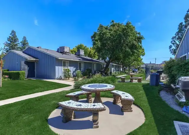 Property at Villa 401 - 401 Villa Ave, Clovis, CA, 93612, 2 beds, 1 bath, [object Object]