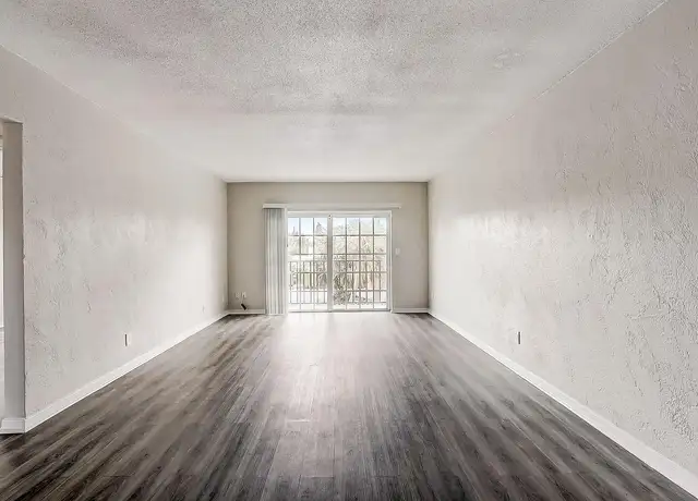 Photo of 140 Cascade Ter, Daytona Beach, FL 32118