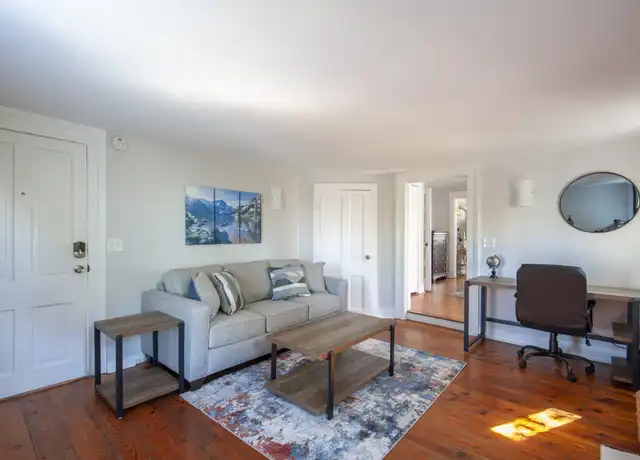 Property at 752 Ridge St Unit 4, Charlottesville, VA, 22902, 0 beds, 1 bath, [object Object]