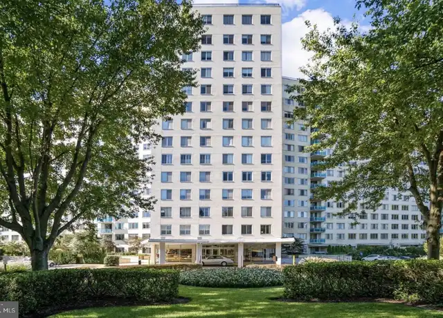 Property at 10500 Rockville Pike #406, Rockville, MD, 20852, 2 beds, 2 baths, [object Object]