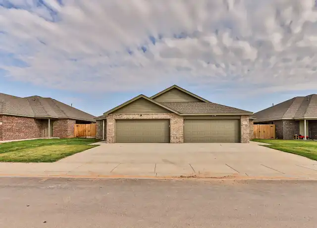 Property at 5522 122nd St Unit B, Lubbock, TX, 79424, 3 beds, 2 baths, [object Object]