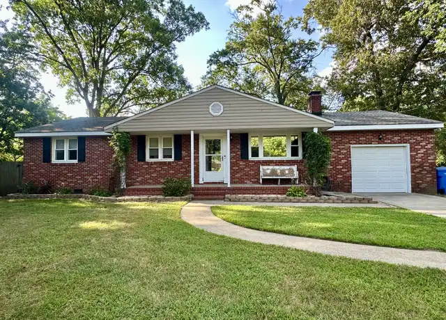 Property at 4010 Ridgewood Ct, Chesapeake, VA, 23325, 4 beds, 2 baths, [object Object]