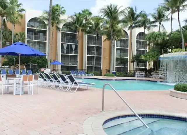 Property at 19221 NE 10th Ave Unit MI, Miami, FL, 33179, 2 beds, 1 bath, [object Object]