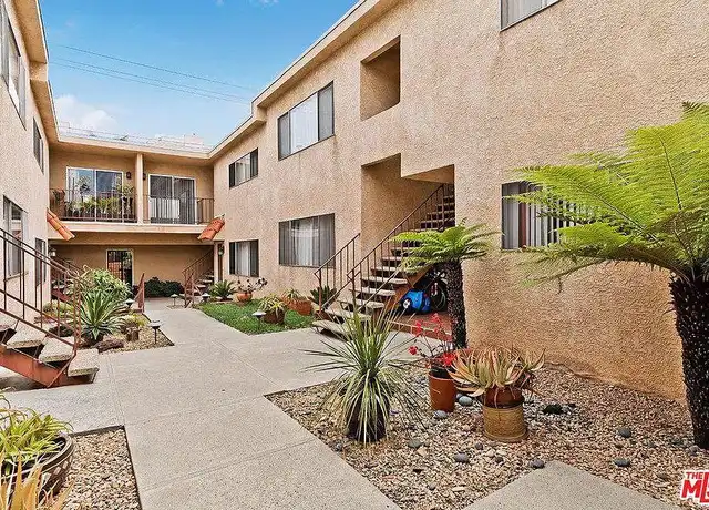 Property at 843 16th St, Santa Monica, CA, 90403, 2 beds, 2 baths, [object Object]