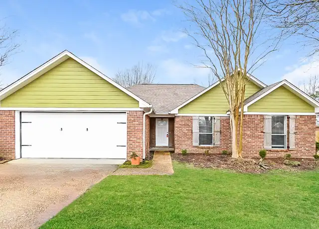Property at 242 Glenwood Dr, Madison, MS, 39110, 3 beds, 2 baths, [object Object]