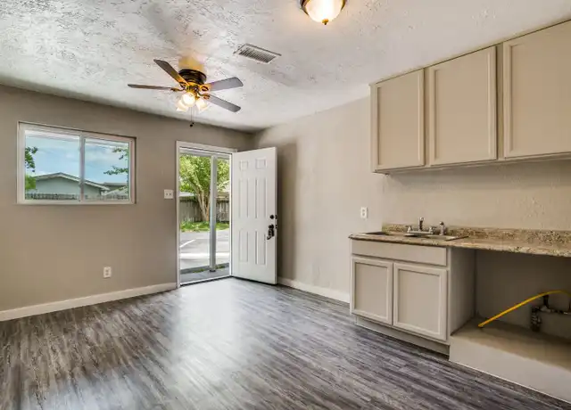 Property at 4820 Oak Ave Unit 14, Pasadena, TX, 77503, 1 bed, 1 bath, [object Object]