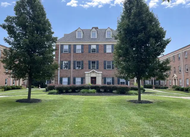 Property at 1718 Grandin Rd SW Apt 15, Roanoke, VA, 24015, 2 beds, 1 bath, [object Object]
