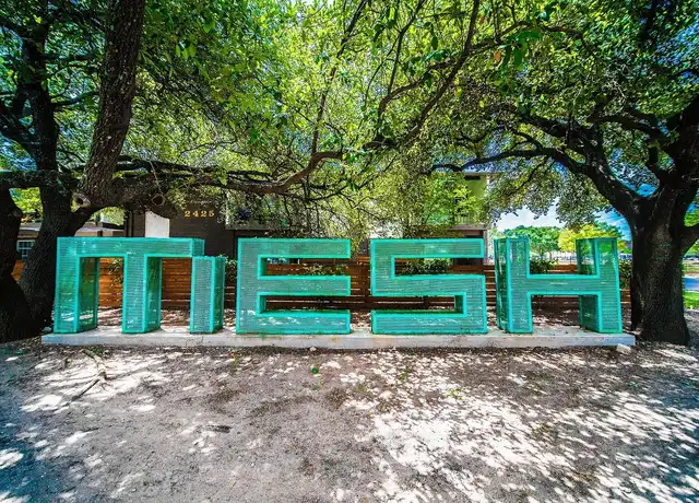 Property at Mesh Apartments - 2101 Elmont Dr, Austin, TX, 78741, 0 beds, 1 bath, [object Object]