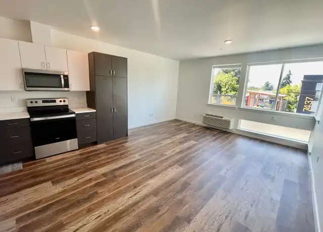 Property at J0629 - North Louie Apartments - 7424 N Saint Louis Ave, Portland, OR, 97203, 0 beds, 1 bath, [object Object]