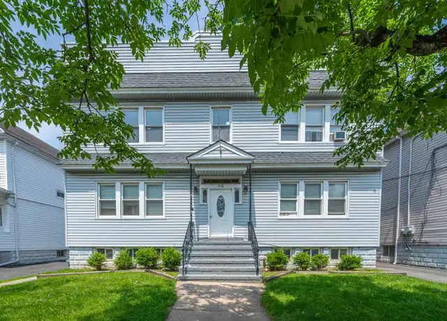 Property at 210 W Price St Unit 2R, Linden, NJ, 07036, 3 beds, 1 bath, [object Object]