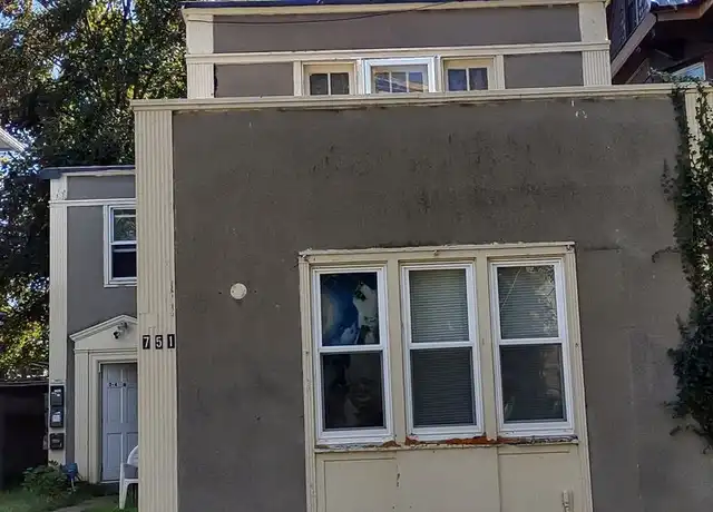 Property at 751 7th St Unit 6, Niagara Falls, NY, 14301, 1 bed, 1 bath, [object Object]