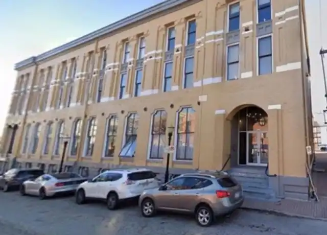 Property at 113 W 5th St Unit 304, Kansas City, MO, 64105, 1 bed, 1 bath, [object Object]