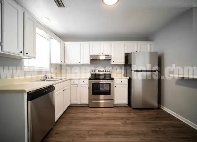 Property at 2415 Washington Ave Unit C-2, Conway, AR, 72032, 2 beds, 1.5 baths, [object Object]