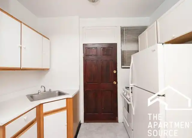 Property at 1319 W Estes Ave, Chicago, IL, 60626, 0 beds, 1 bath, [object Object]