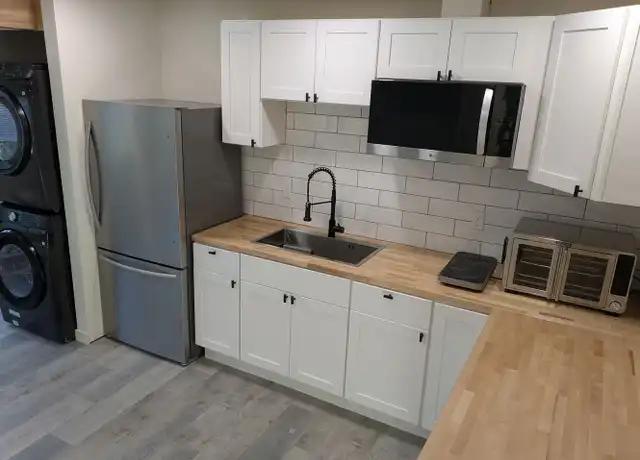 Property at 304 N Jefferson St Unit 2, Moscow, ID, 83843, 2 beds, 1 bath, [object Object]
