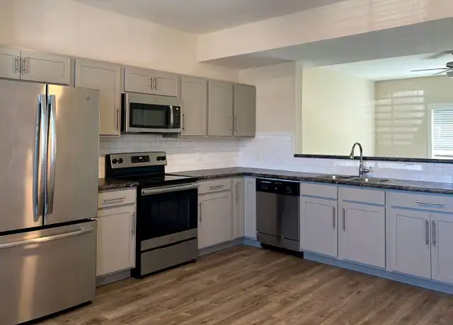 Property at 2001 Willow Dr #6, Richmond, KY, 40475, 2 beds, 2 baths, [object Object]
