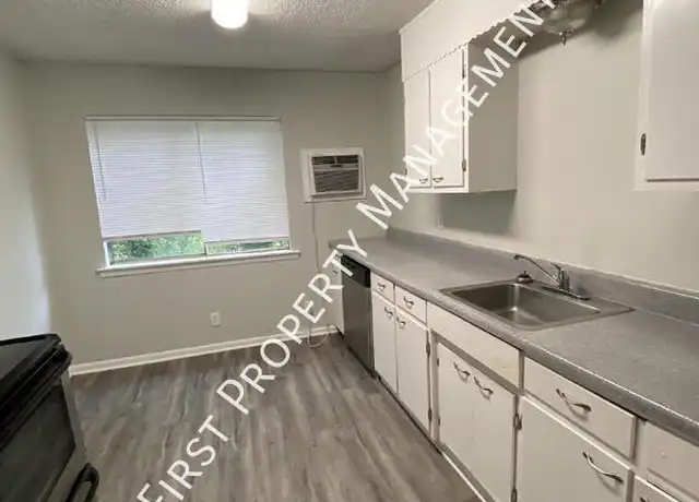 Property at 205 Valley View Ave Unit 4, Red Bank, TN, 37415, 1 bed, 1 bath, [object Object]