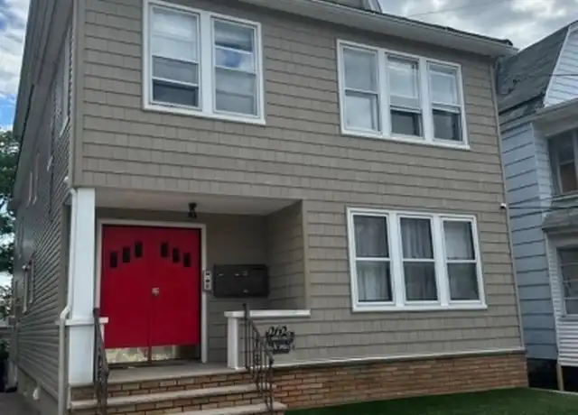 Property at 262 Hornblower Ave Unit 1, Belleville, NJ, 07109, 2 beds, 1.5 baths, [object Object]