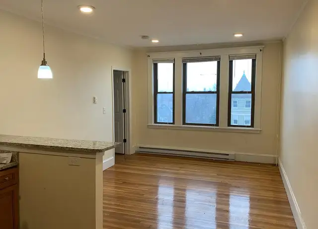 Photo of 383 Broadway, Somerville, MA 02145