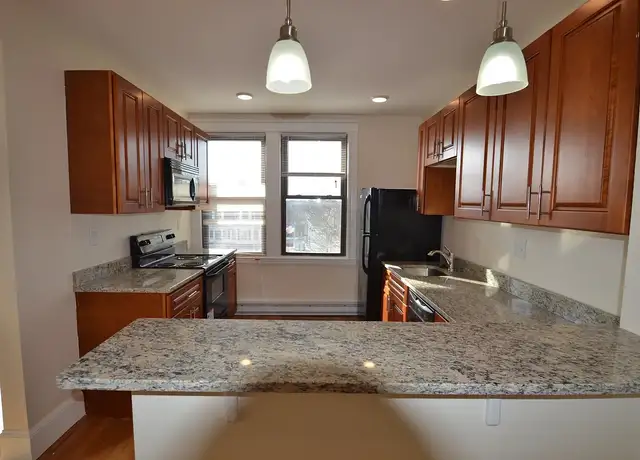 Photo of 383 Broadway, Somerville, MA 02145