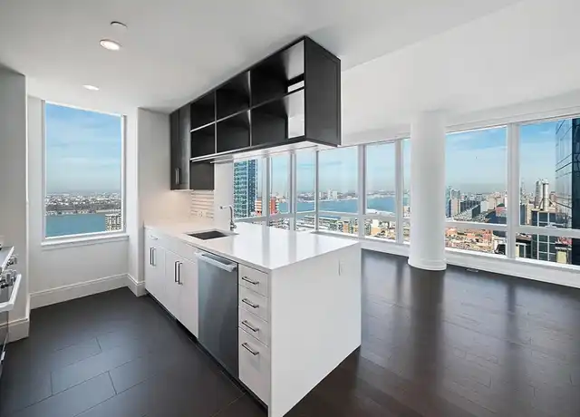 Property at 551 10th Ave Unit 50A, New York, NY, 10018, 2 beds, 2 baths, [object Object]