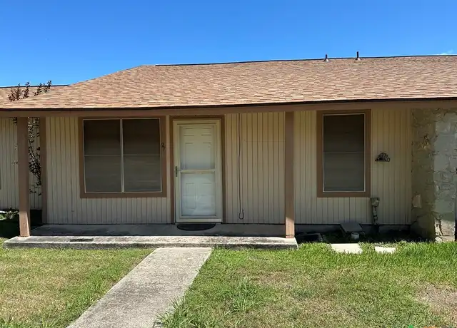 Property at 1051 Country Club Dr #27, Seguin, TX, 78155, 2 beds, 2 baths, [object Object]