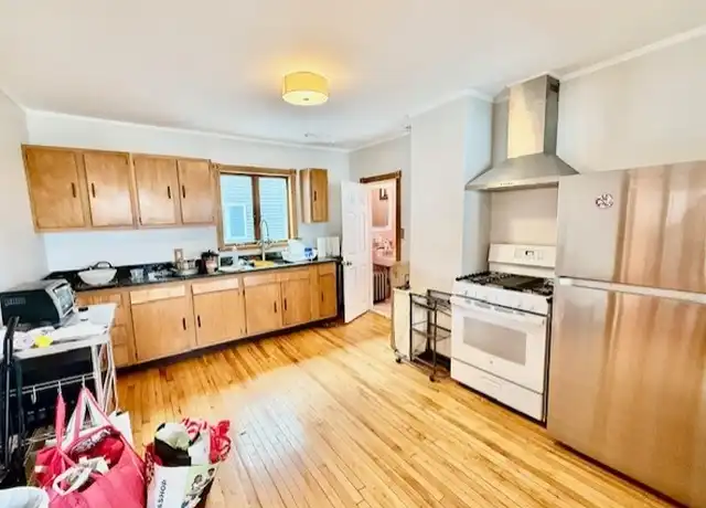 Property at 80 Carroll St Unit 2, Chelsea, MA, 02150, 1 bed, 1 bath, [object Object]