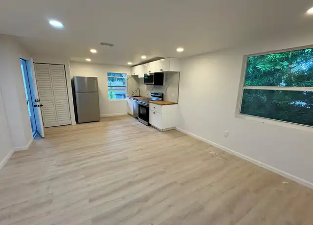 Property at 136 NE 60th St Unit 4, Miami, FL, 33137, 1 bed, 1 bath, [object Object]
