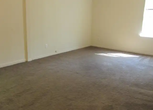 Property at 505 Lamon St, Burnet, TX, 78611, 3 beds, 1 bath, [object Object]