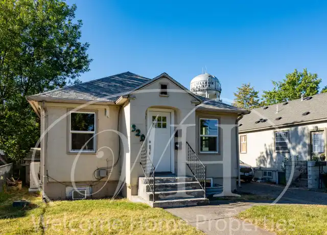 Property at 320 SE 4th St Unit A, College Place, WA, 99324, 2 beds, 1 bath, [object Object]