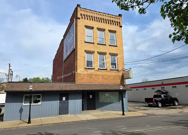 Property at 1015 S Mill St Unit 3, New Castle, PA, 16101, 3 beds, 1 bath, [object Object]