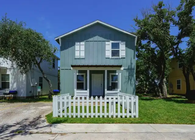 Property at 4212 Highway 35 S #7, Rockport, TX, 78382, 3 beds, 2 baths, [object Object]