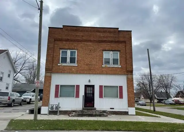 Property at 1063 W 21st St, Lorain, OH, 44052, 5 beds, 1.5 baths, [object Object]