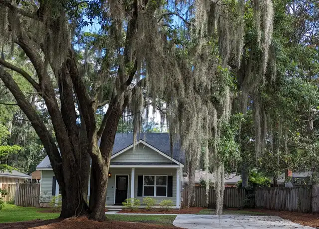 Property at 218 Port Royal Dr, Savannah, GA, 31410, 3 beds, 2 baths, [object Object]