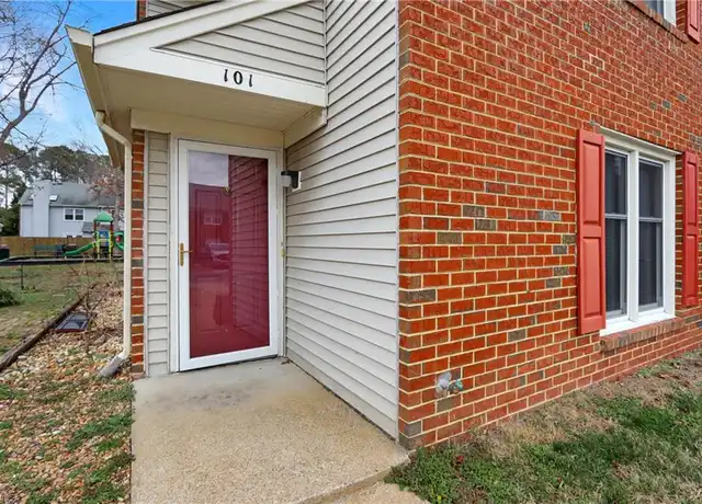 Property at 101 Kingsbridge Ln, Yorktown, VA, 23692, 3 beds, 2 baths, [object Object]