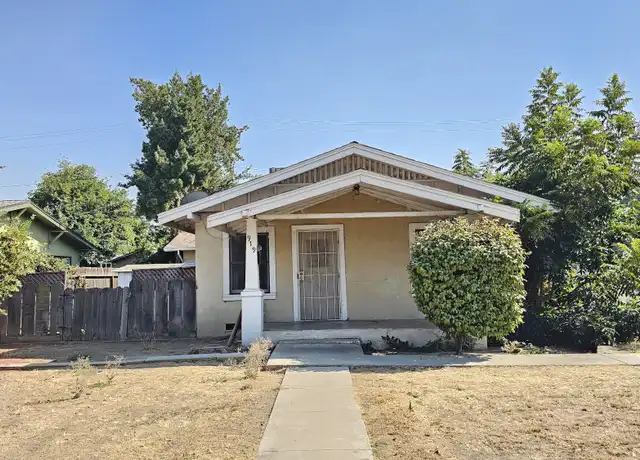 Property at 919 W Noble Ave, Visalia, CA, 93277, 2 beds, 1 bath, [object Object]