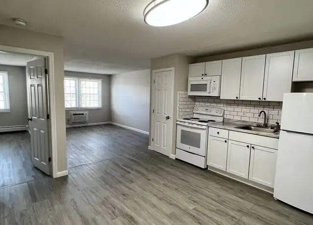 Property at 90 Ridgewood Ln Unit 105-13, Gardner, MA, 01440, 1 bed, 1 bath, [object Object]