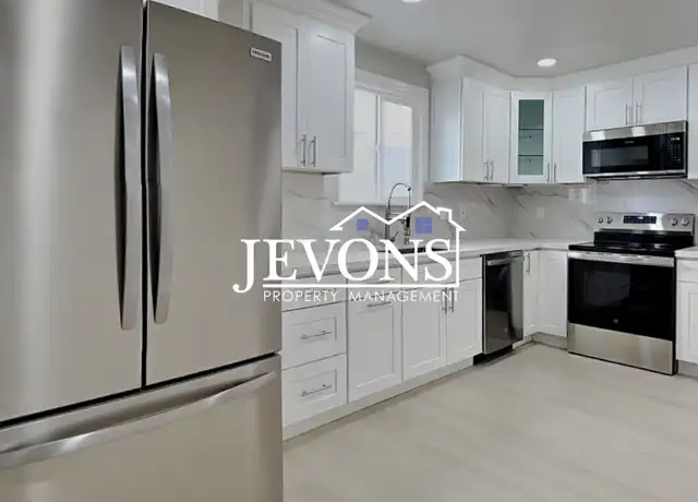 Property at 1608 S M St Unit 1, Tacoma, WA, 98405, 3 beds, 2 baths, [object Object]