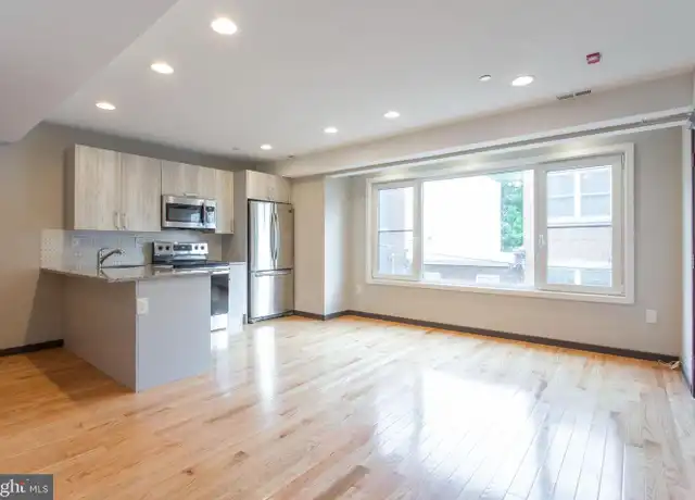 Property at 2541 Montrose St Unit C, Philadelphia, PA, 19146, 1 bed, 1 bath, [object Object]