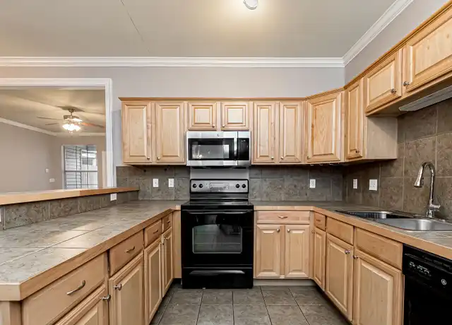 Property at 809 Summer Breeze Dr, Baton Rouge, LA, 70810, 3 beds, 2 baths, [object Object]